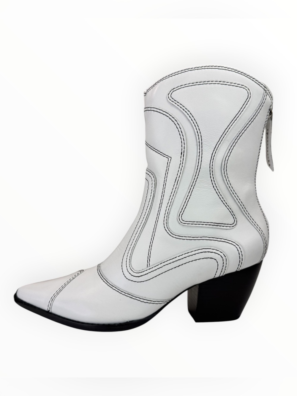 Matisse NWOT White Leather Contrast Stitch Aries Western Boot Size 7